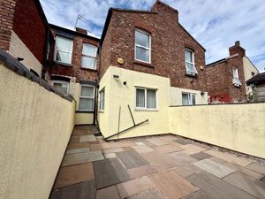 Photo 10- click for photo gallery